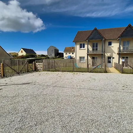 Crevette Rose A 100m De La De Sable De Apartment